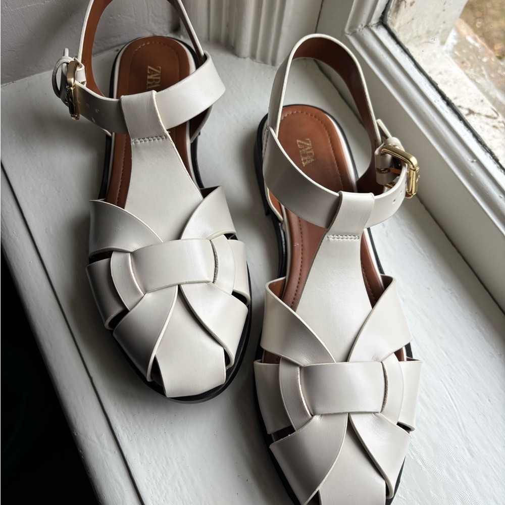 Zara Women's Cream Leather Fisherman Sandals